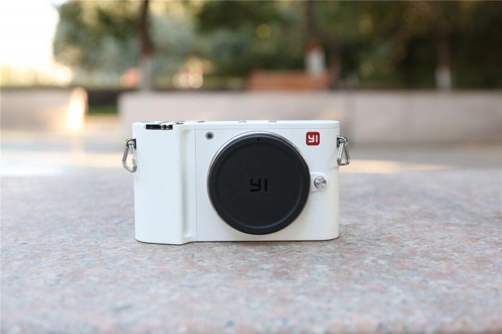Xiaomi camera c400. Фотоаппарат Xiaomi yi m1. Камера Xiaomi yi m1. Фотоаппарат Xiaomi yi m1 фишай. Xiaomi yi m1 фотографии